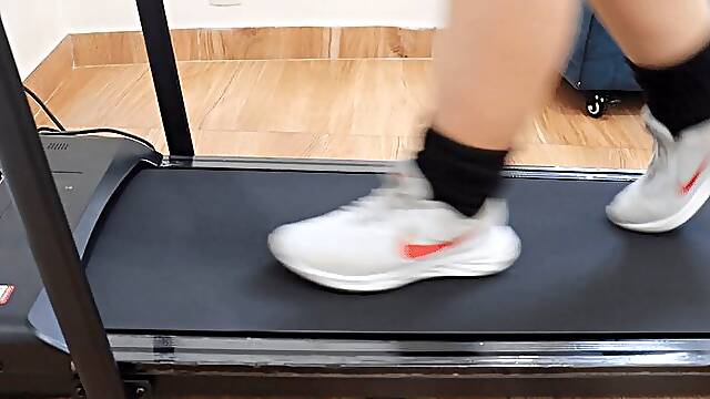 Smell, Sweat and Beauty: Dolce Amaran on the treadmill - ASS - SWEATY SOLES - SNEAKERS - SOCKS - BAREFOOT - FEET - SOLES - FRENCH NAILS - TEASING - WALKING
