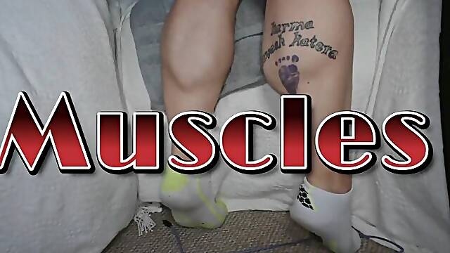Goddess Kepi’s Muscle Worship: Calves & Biceps Flexing to Seductive Beats