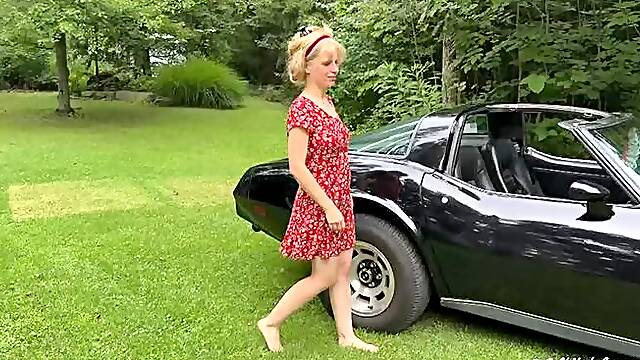 Katja 17 Minute Nude Outdoors Display With Corvette Car