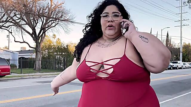 Stranded Fat Slut Crystal Blue Finds a Chubby Chaser to Pick Her Up