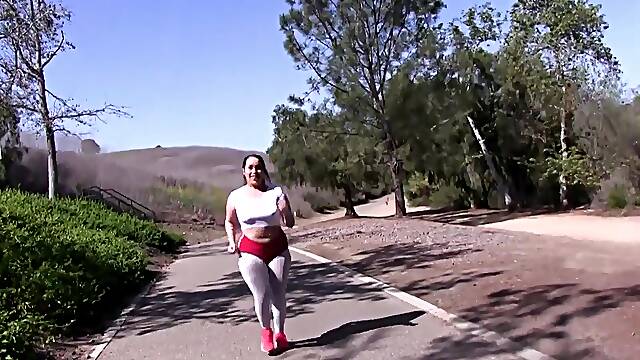 Mike Hunt Massages BBW Alycia Starr