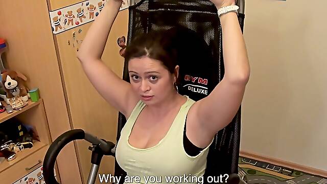 Czech milf with massive natural assets shows off her skills