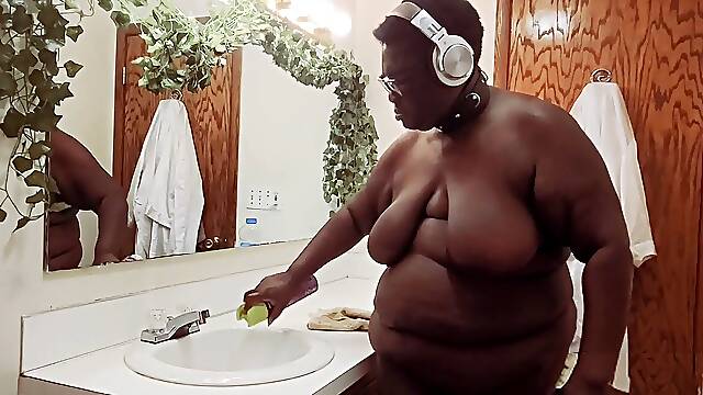 You watch a ebony plumper sub neat bare
