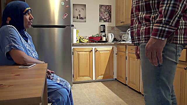 Cleaning maid has kinky sex with perverted boss