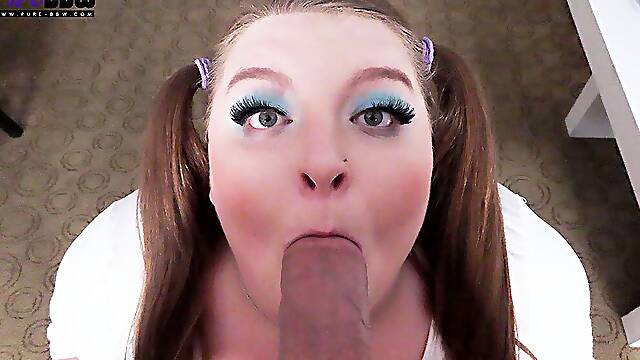 Chubby college girl gets the D