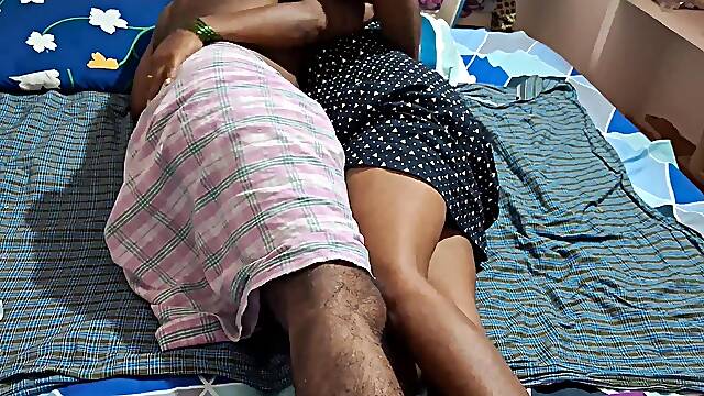 Desi Mallu Aunty Sexy