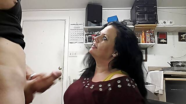 Deep Throat Sexy Blowjob Amateur