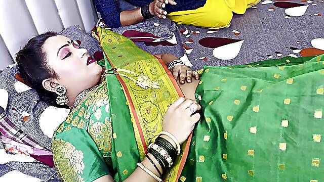 Hot Desi Indian Rozi Bhabhi Full Nude Sex with Rocky