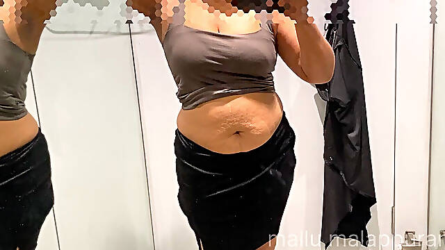 Trying Sexy Dresses in Trail Room and Fingering From Shopping Mall Trail Room, Malappuram, Kerala