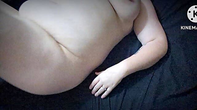 A Quick Fuck Before Her Family Gets Home