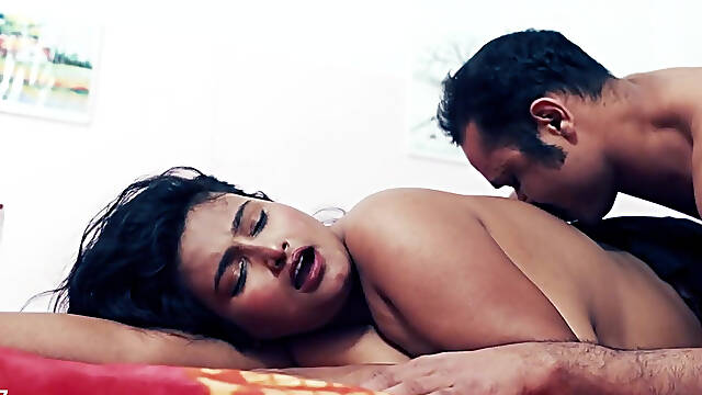 Newly Married Wife Fucked After Bath by Her Dewar Raw Hindi Audio
