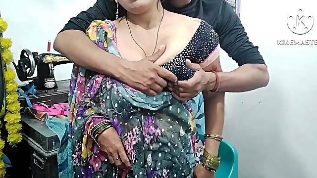 Indian Bhabhi and Sexy Boy Very Good Sexy Chudai