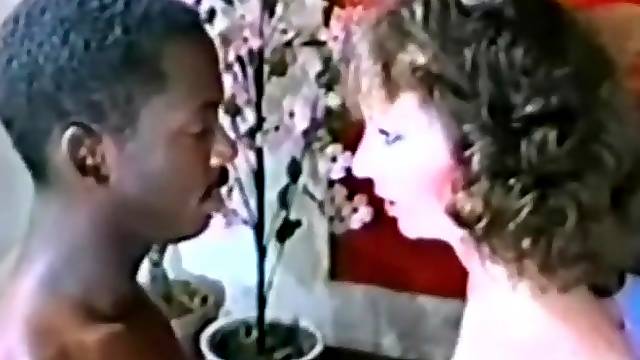 Married white girl blows a huge black dick